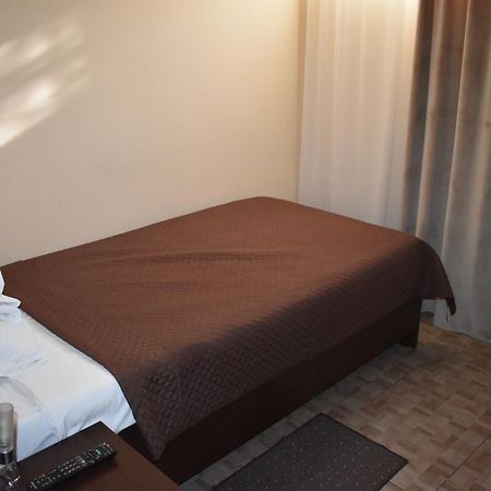 Garni Hotel Lion ยาโกดินา ภายนอก รูปภาพ