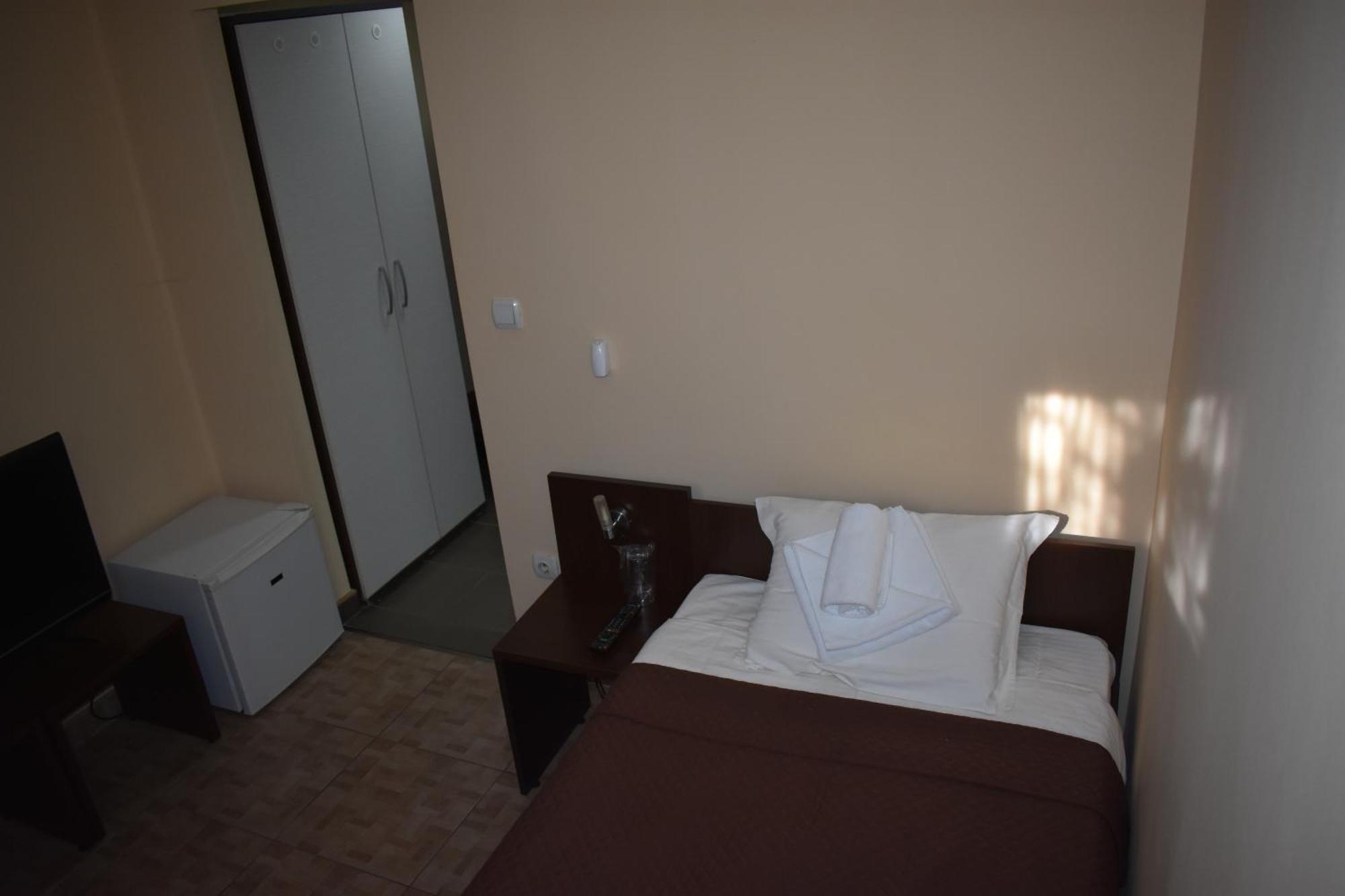Garni Hotel Lion ยาโกดินา ภายนอก รูปภาพ
