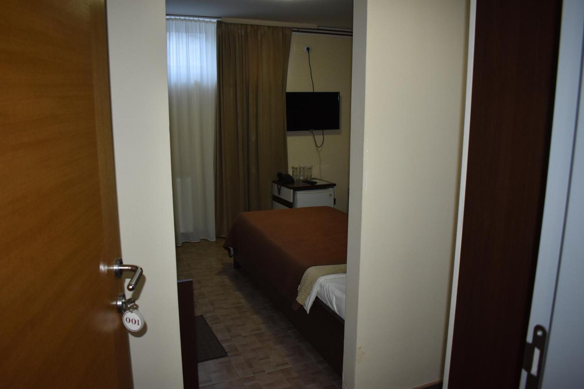 Garni Hotel Lion ยาโกดินา ภายนอก รูปภาพ