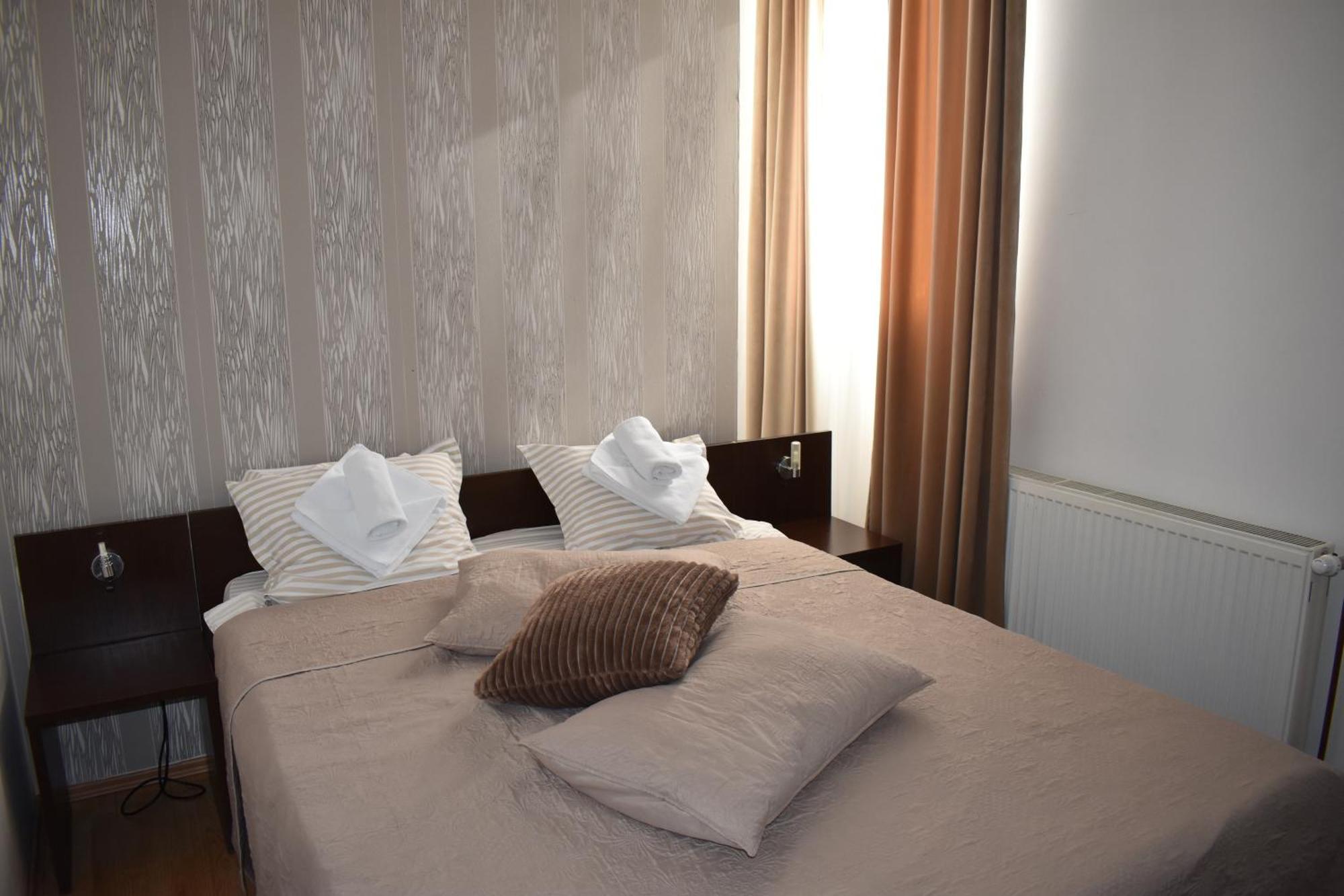 Garni Hotel Lion ยาโกดินา ภายนอก รูปภาพ